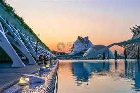 币游体育官网注册-瓦伦西亚训练开放日，赛前战术微调引欢呼，CBA常规赛在即，赛季目标并未改变